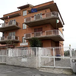 Ottavia Paolina 3*, Roma Italia